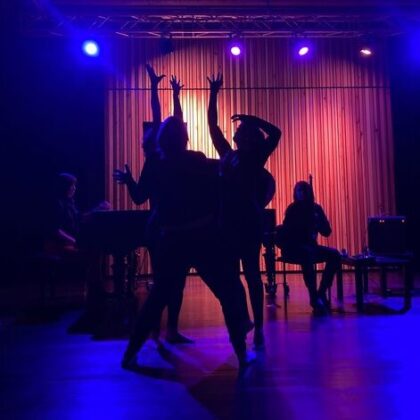 Free (the) Mime performance