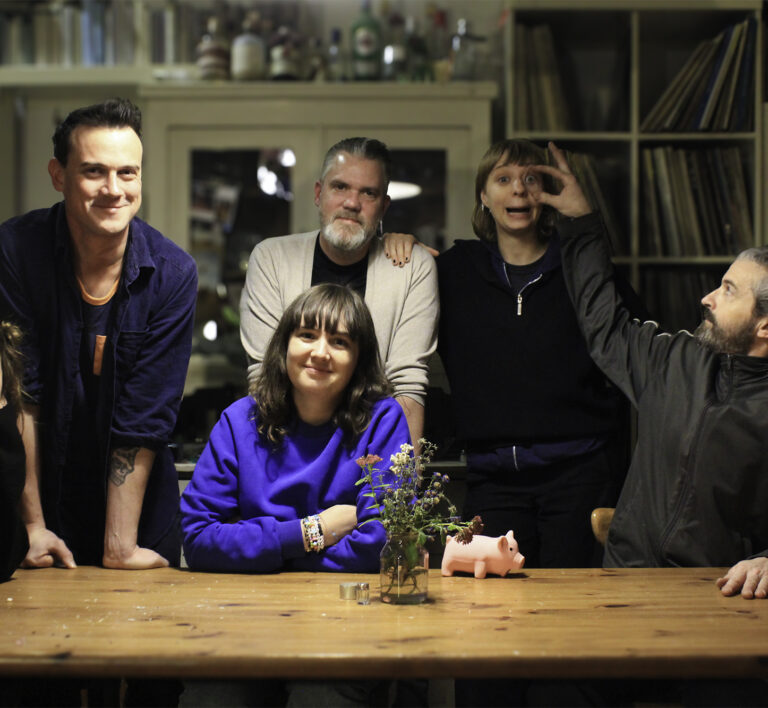 26-08 Selbstgebaute Musik